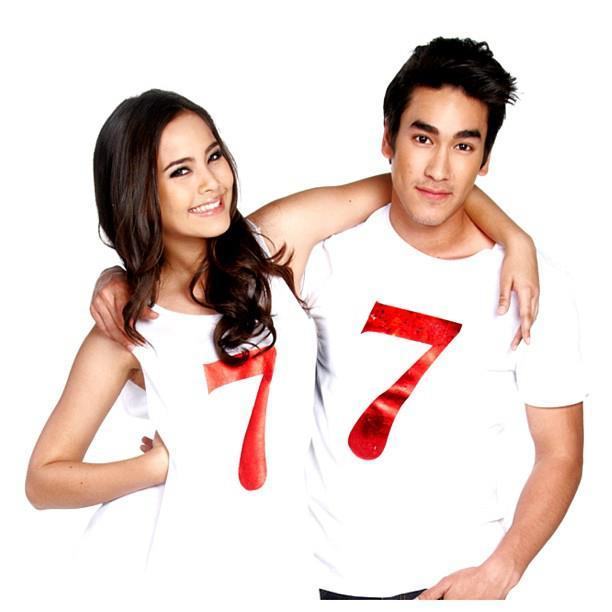 ณเดชน์ & ญาญ่า @ OOPS!  no.171 December 2011