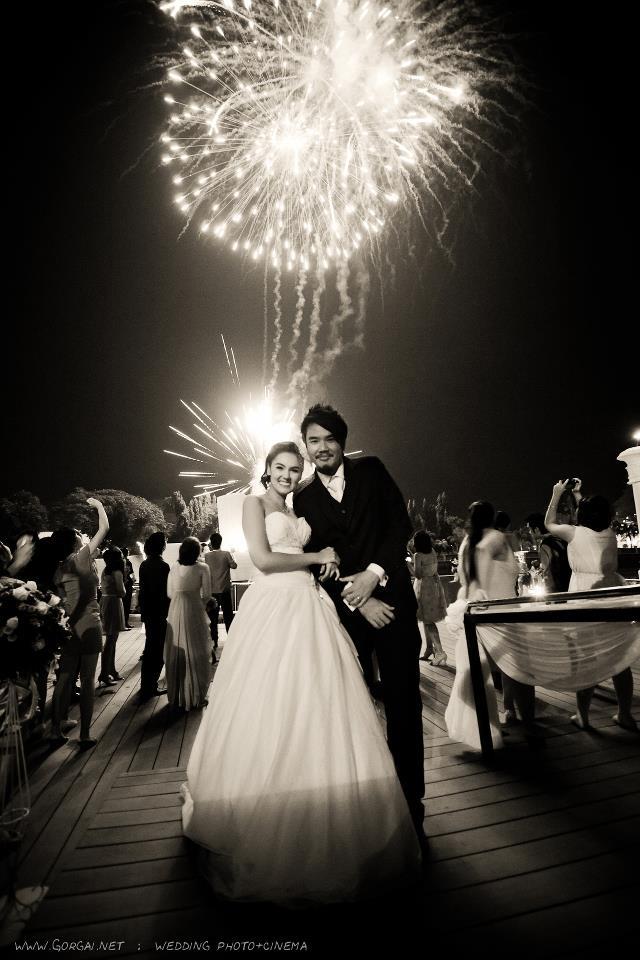 ภาพพิธีวิวาห์ของ คาเร็น คล่องตรวจโรค & แฟนหนุ่ม