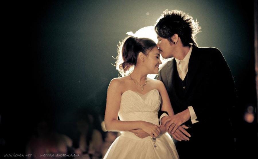 ภาพพิธีวิวาห์ของ คาเร็น คล่องตรวจโรค & แฟนหนุ่ม
