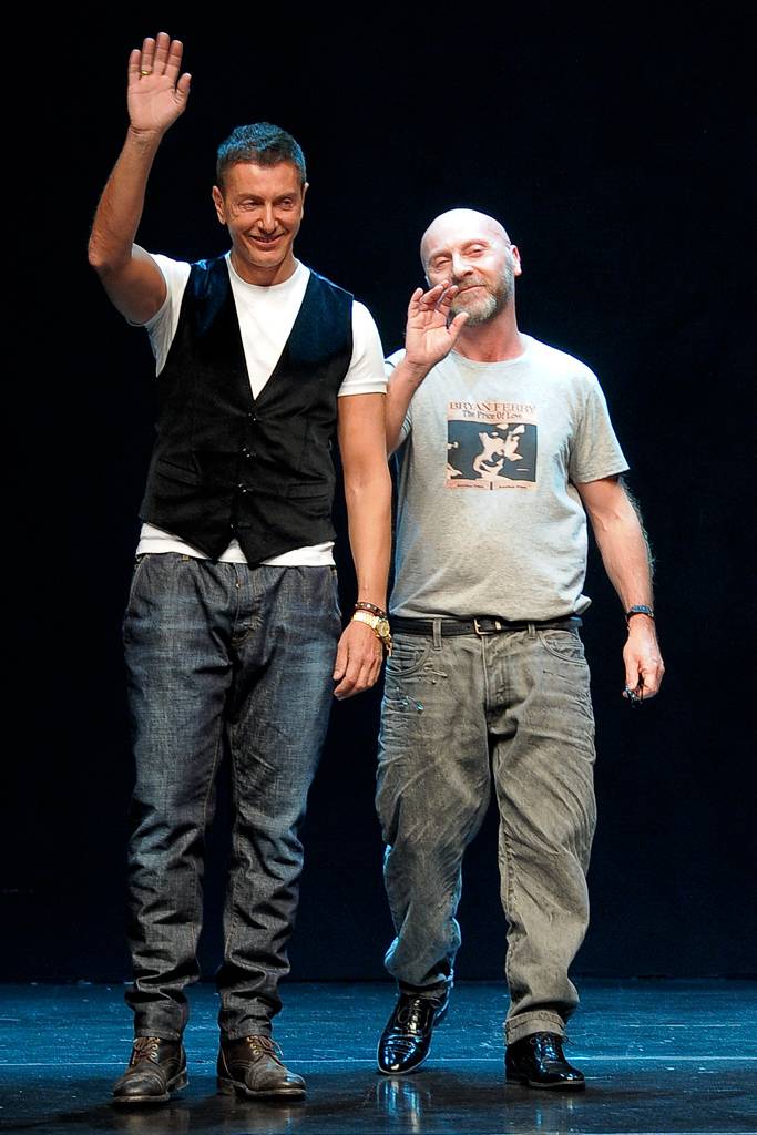 DOLCE & GABBANA  FALL WINTER 2011 RUNWAY