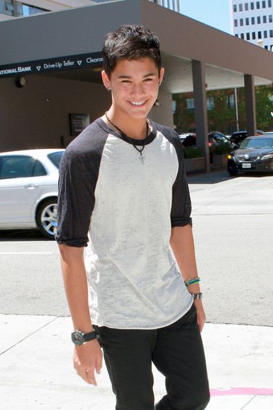 Boo Boo Stewart หมาป่าสุดน่ารักจากBreakingDawn