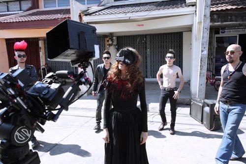 ปาล์มมี่ โชว์สเต็ปแดนซ์สนั่นใน MV กา กา กา