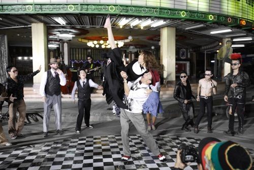 ปาล์มมี่ โชว์สเต็ปแดนซ์สนั่นใน MV กา กา กา