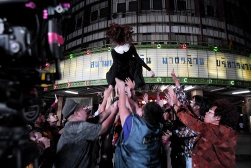 ปาล์มมี่ โชว์สเต็ปแดนซ์สนั่นใน MV กา กา กา