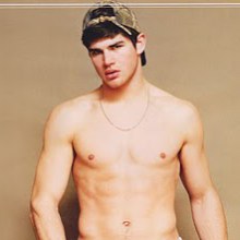 Ryan Bertroche....น่ากินอ่ะ!!!