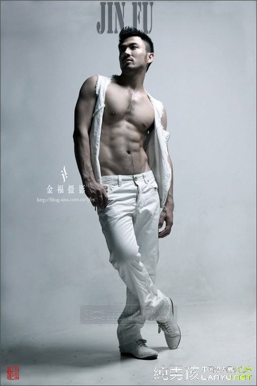 ใครเซ็กซี่กว่ากัน