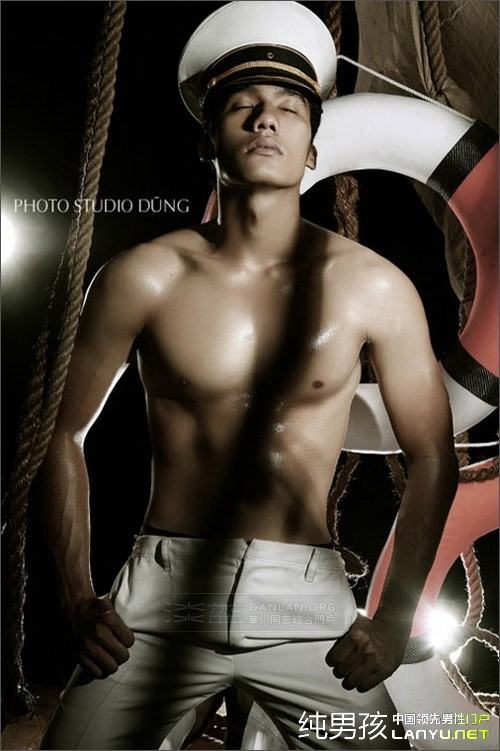 ใครเซ็กซี่กว่ากัน