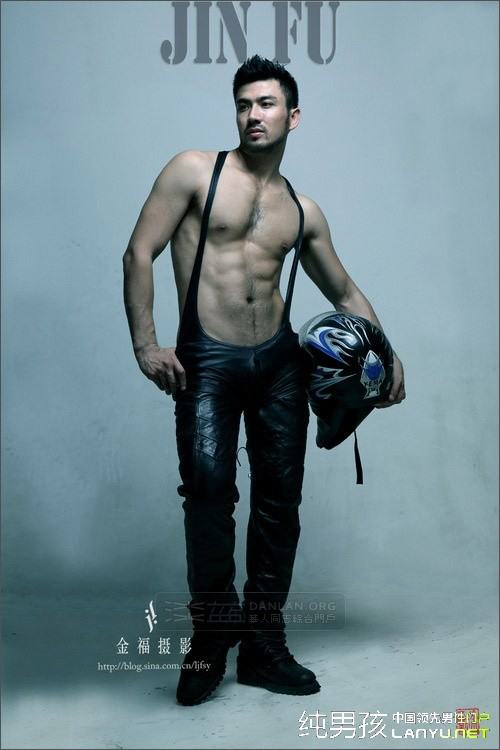 ใครเซ็กซี่กว่ากัน