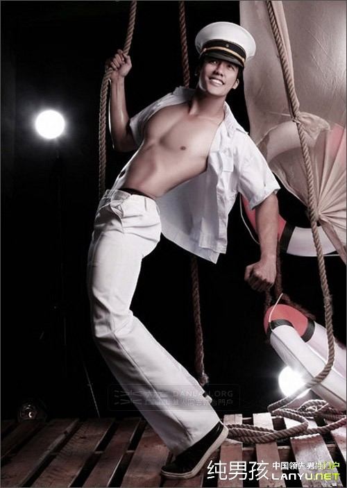 ใครเซ็กซี่กว่ากัน