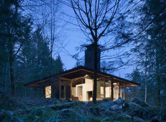 Compact River Cabin Design in Washington