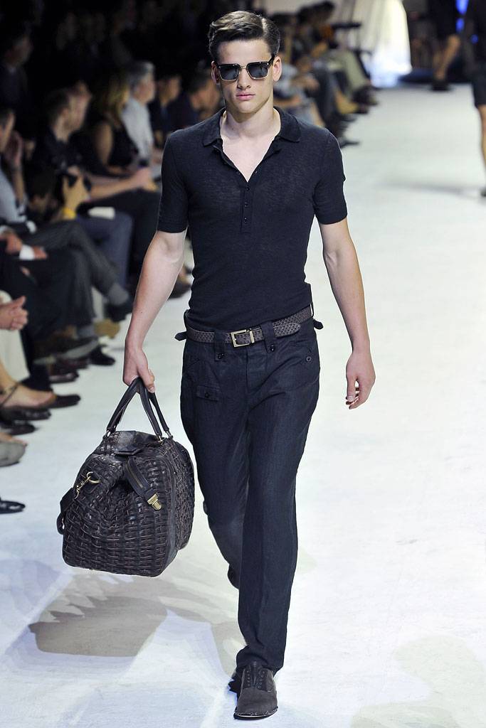 DOLCE & GABBANA SPRING SUMMER 2011 RUNWAY