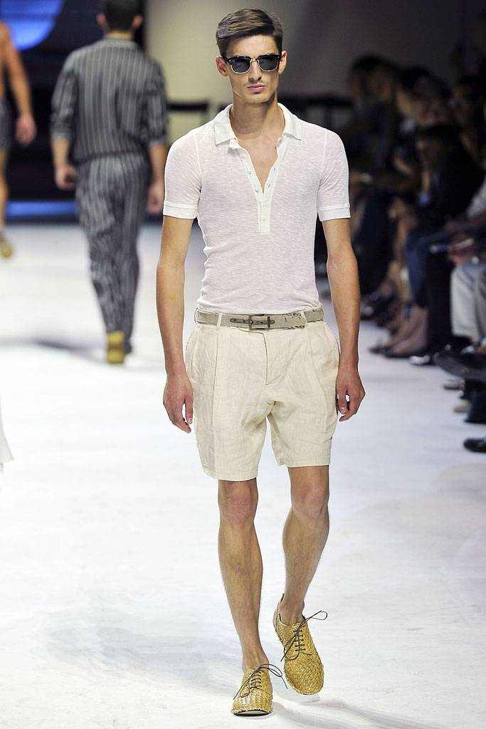 DOLCE & GABBANA SPRING SUMMER 2011 RUNWAY