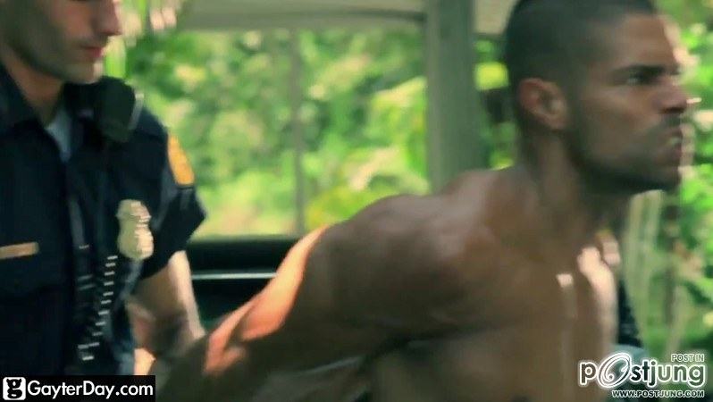 ตำรวจหล่อ..กับผู้ร้ายเป้าตุง เป็นอะไรดีครับ