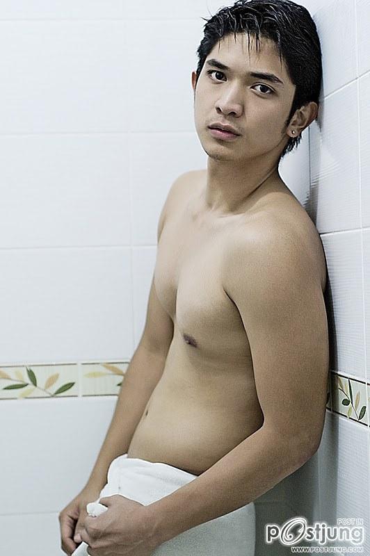 หนุ่มหล่อขอโชว์มั๊ง