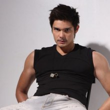 พระเอกปินอย