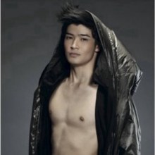 ตูมตาม ยุทธนา ถอดเสื้ออวดหุ่น ครั้งแรก บนปก 'attitude'