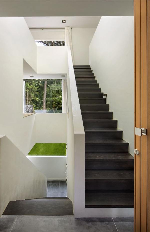 Stone House Siding Blends Beautifully with Nature, in the Netherlands