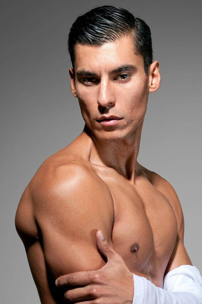 Photoshoot men album 416 : Armando Zavala