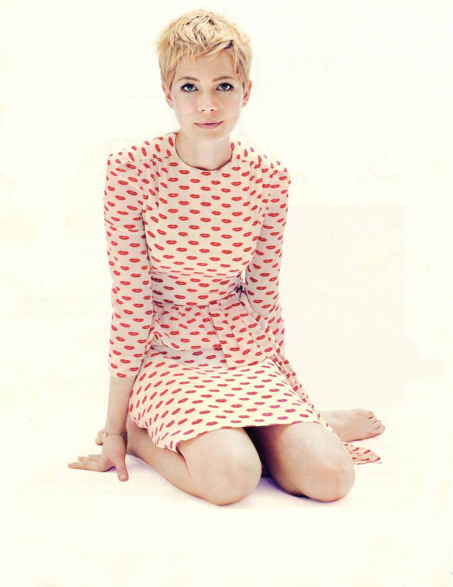 Michelle Williams @ Elle UK December 2011