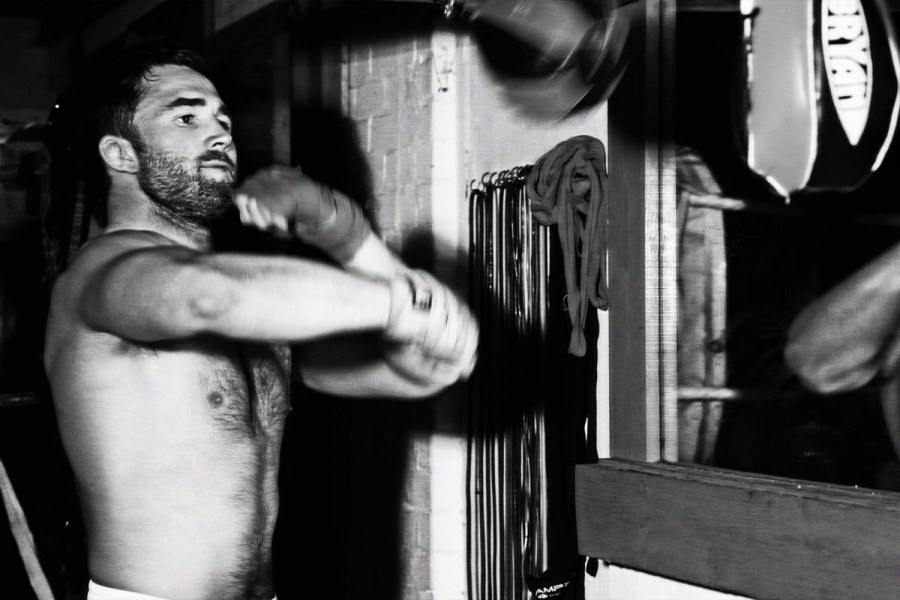 Photoshoot men album 416 : Sacha Harding