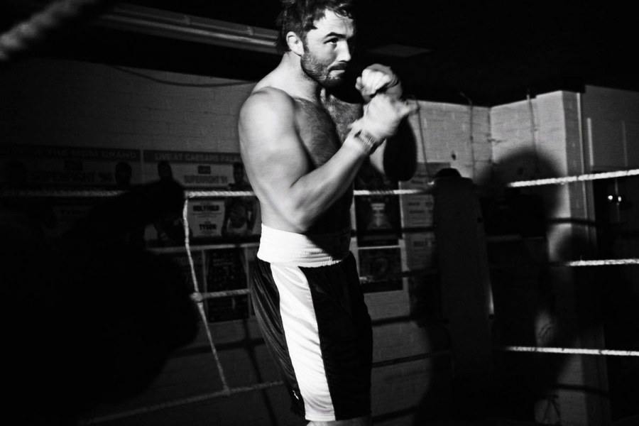 Photoshoot men album 416 : Sacha Harding