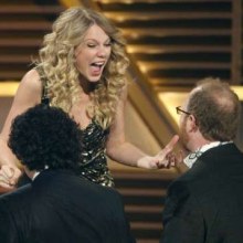 รวมช็อตเด็ด นักร้องดัง เทย์เลอร์ สวิฟต์