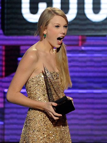 รวมช็อตเด็ด นักร้องดัง เทย์เลอร์ สวิฟต์