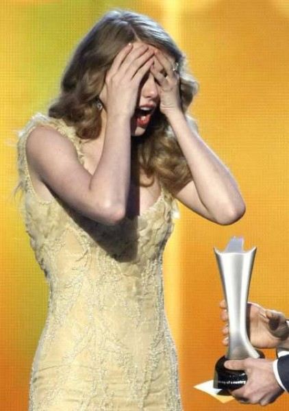 รวมช็อตเด็ด นักร้องดัง เทย์เลอร์ สวิฟต์