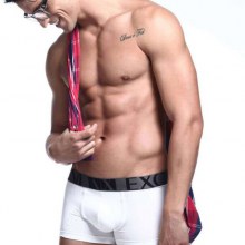 นิตยสารเกย์บราซิล เข้มๆ หล่อๆ ตุงๆ