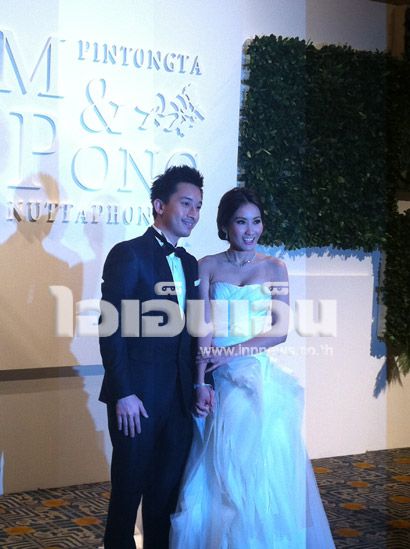 นายกยิ่งลักษณ์ ร่วมงานแต่ง เอม