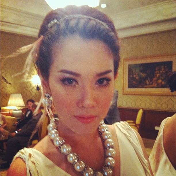 อั้ม พัชราภา เมย์ เฟื่องอารมย์ สวยเลิศในงานหมั้นหนิง ปณิตา กับ จิน จรินทร์ ธรรมวัฒนะน