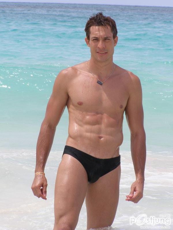 นานแบบหล่อล่ำ