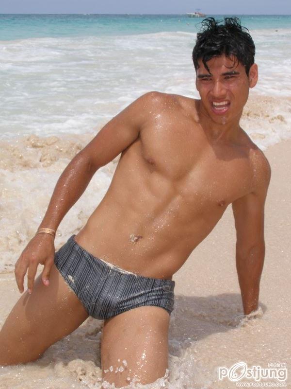 นานแบบหล่อล่ำ