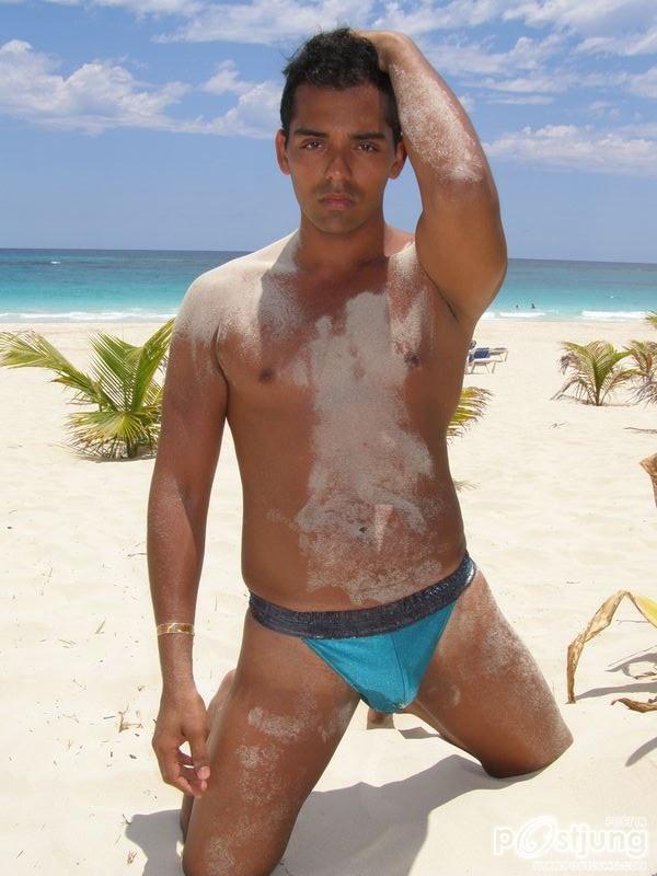 นานแบบหล่อล่ำ