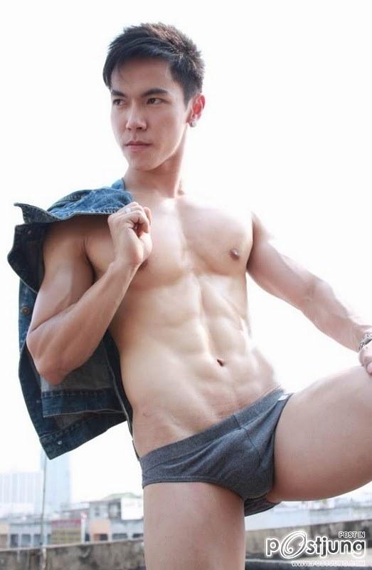 ตี๋แซ่บๆซีสจี๊ดจ๊าด