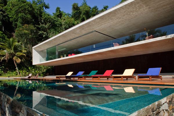 Beach-front Designs: Brazilian Beach House is spectacular