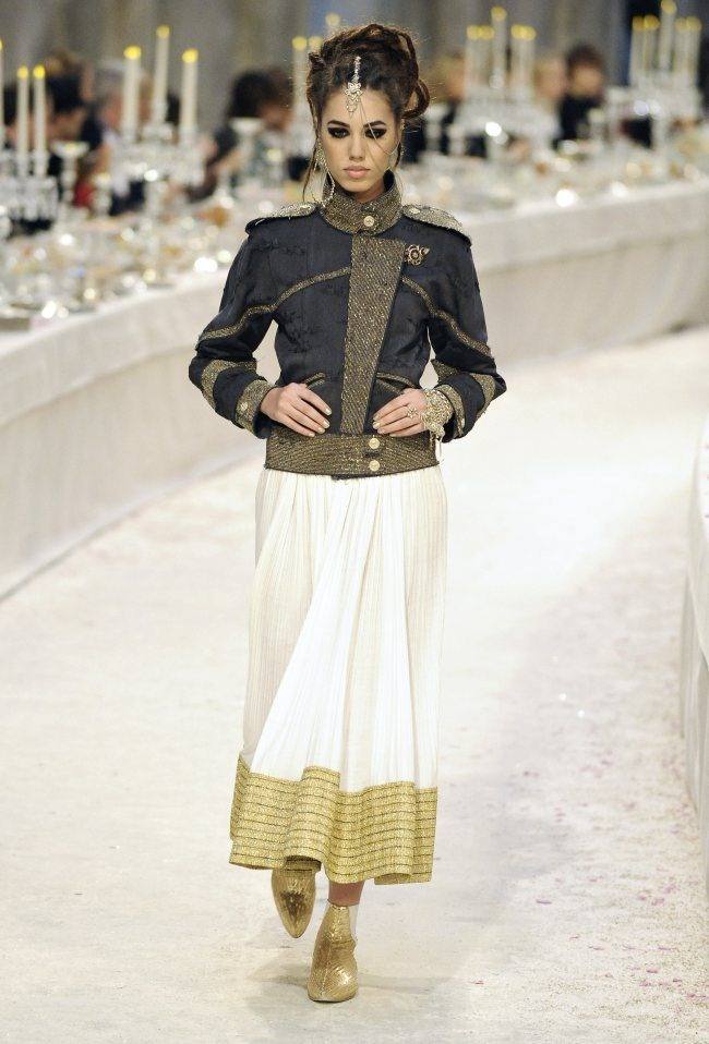 แฟชั่นแนวอินเดียสวยมาก RUNWAY: CHANEL PRE-FALL 2012 PARIS-BOMBAY COLLECTION