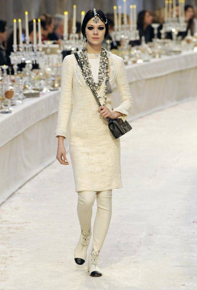 แฟชั่นแนวอินเดียสวยมาก RUNWAY: CHANEL PRE-FALL 2012 PARIS-BOMBAY COLLECTION