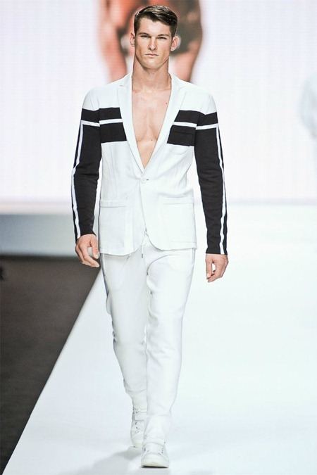 MILAN FASHION WEEK: DIRK BIKKEMBERGS SPRING 2012