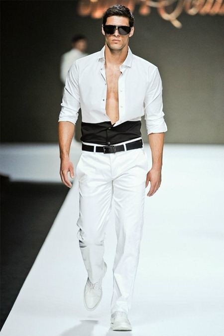 MILAN FASHION WEEK: DIRK BIKKEMBERGS SPRING 2012