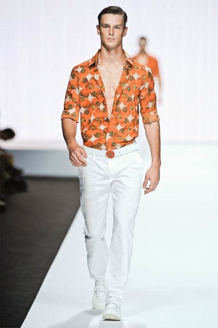 MILAN FASHION WEEK: DIRK BIKKEMBERGS SPRING 2012
