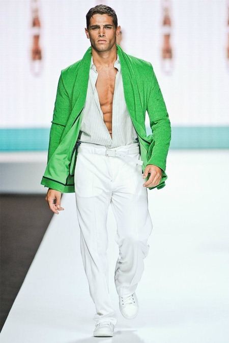 MILAN FASHION WEEK: DIRK BIKKEMBERGS SPRING 2012