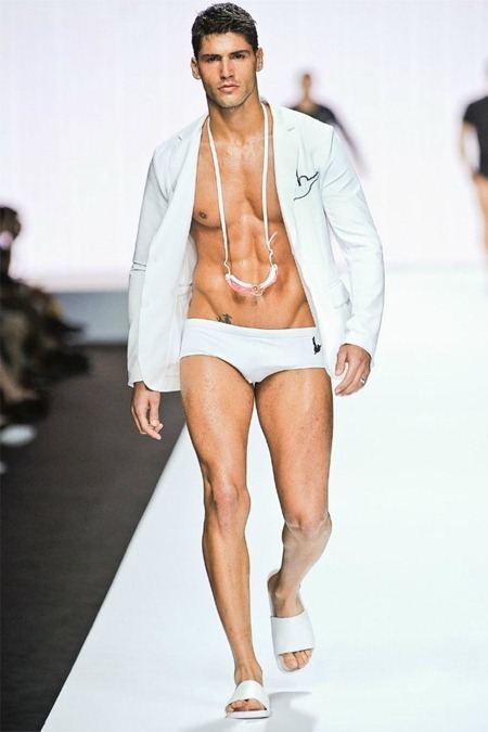 MILAN FASHION WEEK: DIRK BIKKEMBERGS SPRING 2012