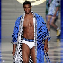 MILAN FASHION WEEK: VERSACE SPRING 2012
