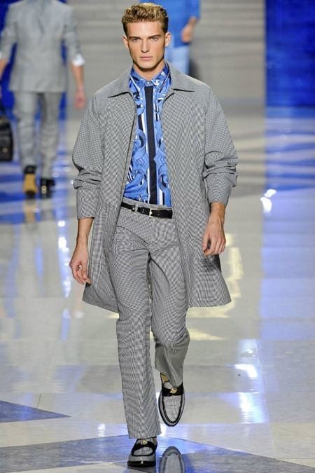 MILAN FASHION WEEK: VERSACE SPRING 2012