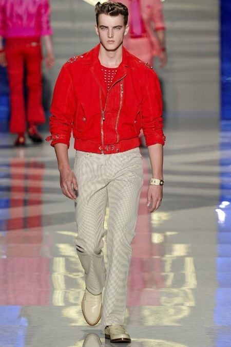 MILAN FASHION WEEK: VERSACE SPRING 2012