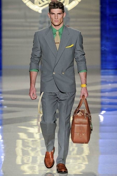 MILAN FASHION WEEK: VERSACE SPRING 2012