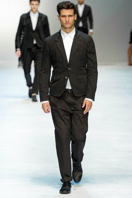 MILAN FASHION WEEK: DOLCE & GABBANA SPRING 2012