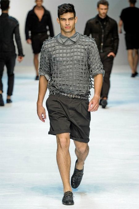MILAN FASHION WEEK: DOLCE & GABBANA SPRING 2012