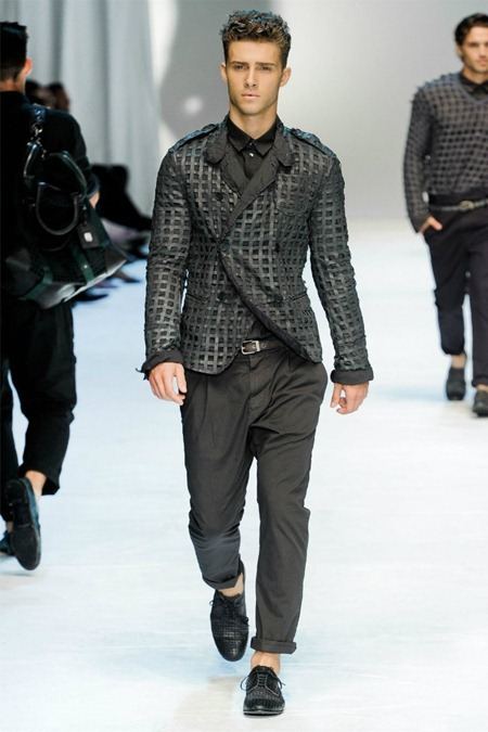 MILAN FASHION WEEK: DOLCE & GABBANA SPRING 2012